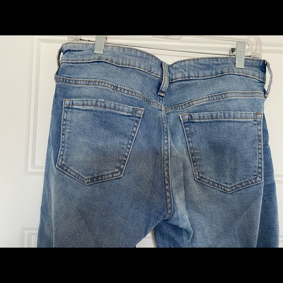 GAP Real Straight Fit Light Jeans - Picture 3 of 3